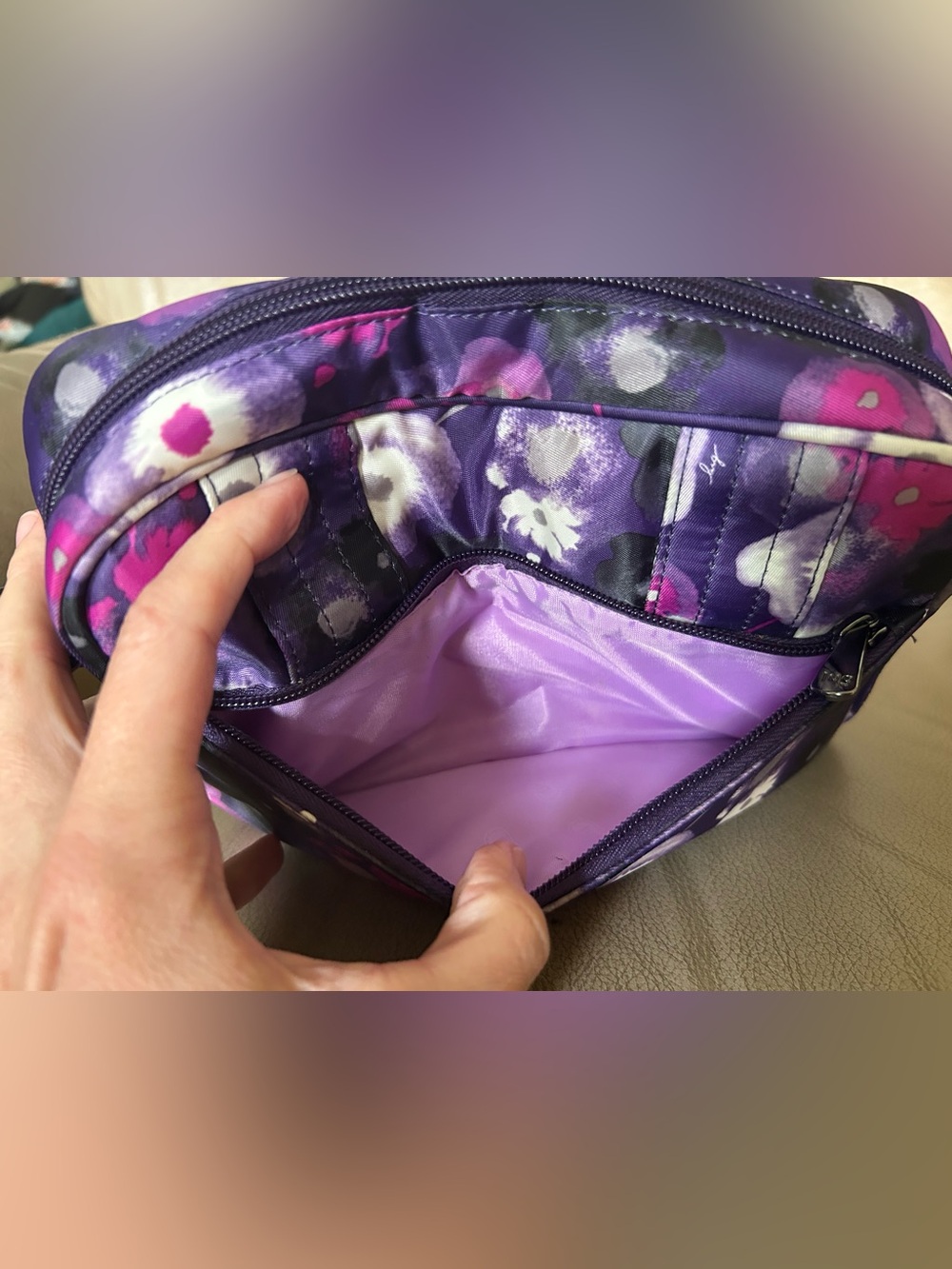 Lug Carousel Watercolor Purple Crossbody Belt Bag EUC - Picture 12 of 15
